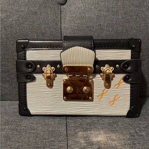 Elegant Black and White Trunk-Style Clutch